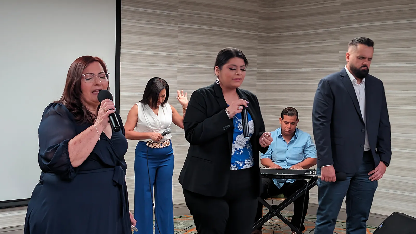 Equipo de adoración de Gennesaret